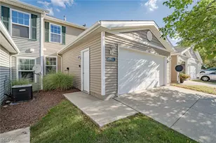 13651 Woodcroft, North Royalton, OH 44133 - Photo 3