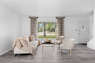 643 E 261st St, Euclid, OH 44132 - Photo 7