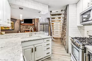 4032 St Andrews Ct, Canfield, OH 44406 - Photo 9