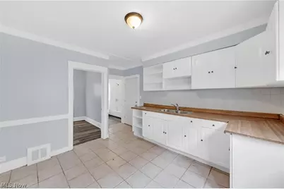 2040 W 103 Street, Loveland, OH 44102 - Photo 9