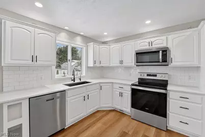 4586 Everhart Drive, Green, OH 44720 - Photo 13