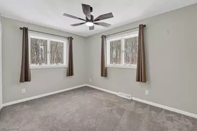 4586 Everhart Drive, Green, OH 44720 - Photo 19