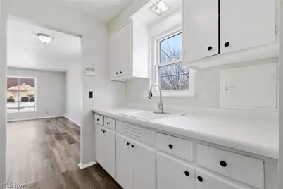 27190 Zeman Avenue, Euclid, OH 44132 - Photo 17