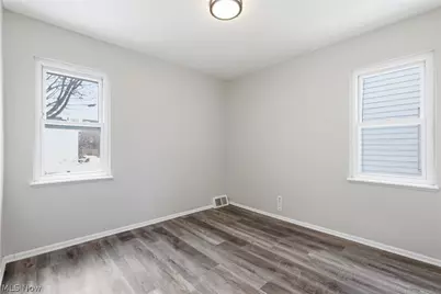27190 Zeman Avenue, Euclid, OH 44132 - Photo 11