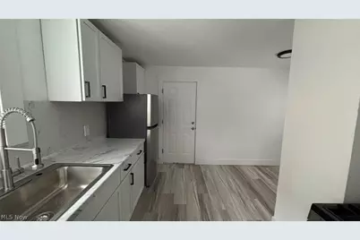 1021 La Croix Avenue, Akron, OH 44307 - Photo 9
