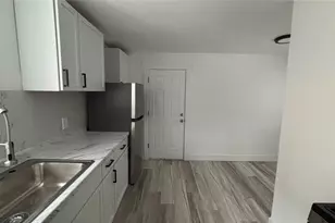 1021 La Croix Ave, Akron, OH 44307 - Photo 9