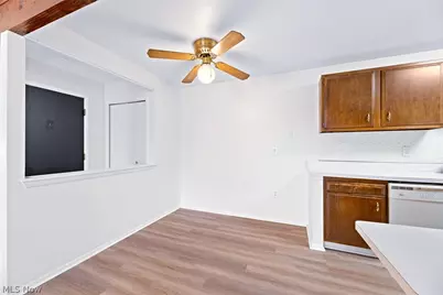 8405 N Akins Road #204, North Royalton, OH 44133 - Photo 7