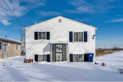 697 Ocean Avenue, Akron, OH 44310 - Photo 1