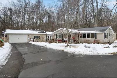 5039 Erie Avenue N, Canal Fulton, OH 44614 - Photo 3