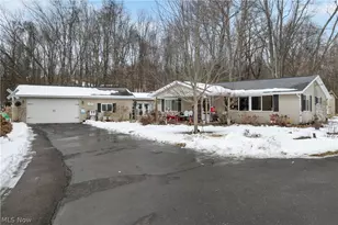 5039 Erie Ave N, Canal Fulton, OH 44614 - Photo 3