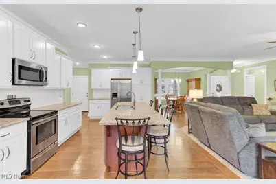 9937 Southwyck Avenue NW, North Canton, OH 44720 - Photo 5