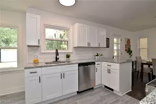 2203 Brockway Rd, University Heights, OH 44118 - Photo 13