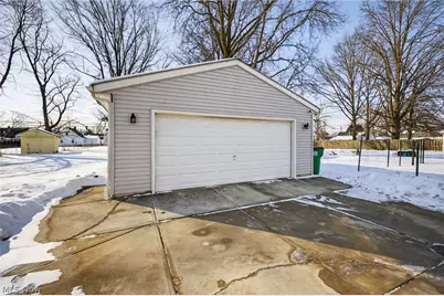 29070 W Willowick Drive, Willowick, OH 44095 - Photo 27