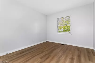 29070 W Willowick Drive, Willowick, OH 44095 - Photo 35