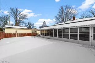 128 Oakwood Dr, Avon Lake, OH 44012 - Photo 33