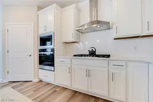 12827 Annabell Dr, Columbia Station, OH 44028 - Photo 15