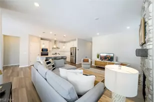 12827 Annabell Dr, Columbia Station, OH 44028 - Photo 9