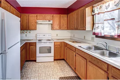 42113 Meadow Lane, LaGrange, OH 44050 - Photo 5