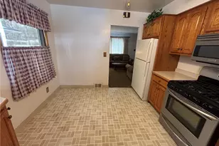 1924 Westwood Dr NW, Warren, OH 44485 - Photo 7