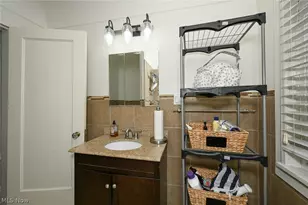 3049 Berkshire Rd, Cleveland Heights, OH 44118 - Photo 33