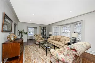 3049 Berkshire Rd, Cleveland Heights, OH 44118 - Photo 3