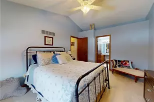 511 Picadilly Cir, Akron, OH 44319 - Photo 27