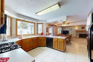 511 Picadilly Cir, Akron, OH 44319 - Photo 11