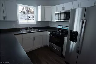 161 High St, Elyria, OH 44035 - Photo 3