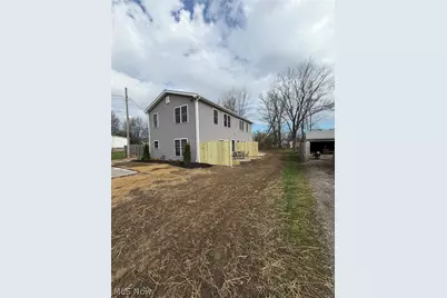 161 High Street, Elyria, OH 44035 - Photo 1