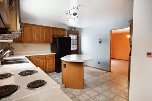 11 Pacific Rd NE, Carrollton, OH 44615 - Photo 13