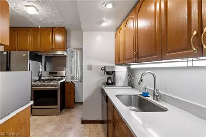 1544 Wyandotte Avenue, Oakwood, OH 44107 - Photo 13