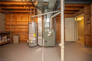 449 Westchester Dr SE, Warren, OH 44484 - Photo 41