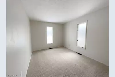 5896 Mills Creek Lane, North Ridgeville, OH 44039 - Photo 17