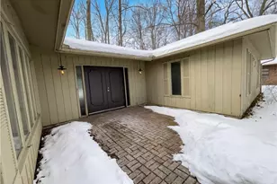 5896 Mills Creek Ln, North Ridgeville, OH 44039 - Photo 7