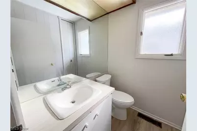 5896 Mills Creek Lane, North Ridgeville, OH 44039 - Photo 13