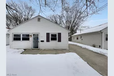 832 S Logan Street, Elyria, OH 44035 - Photo 1