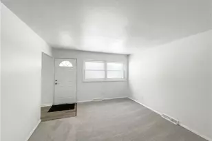 832 S Logan St, Elyria, OH 44035 - Photo 3