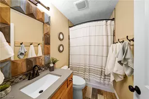 8266 Pebble Creek Ct, Chagrin Falls, OH 44023 - Photo 29