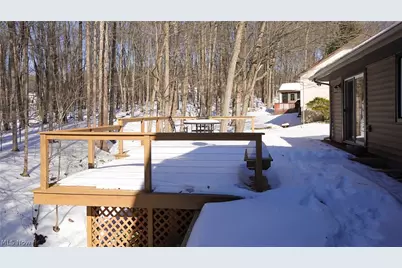 8266 Pebble Creek Court, Chagrin Falls, OH 44023 - Photo 33