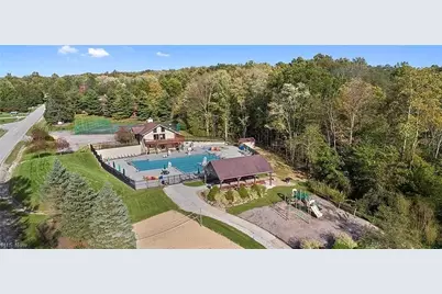 8266 Pebble Creek Court, Chagrin Falls, OH 44023 - Photo 41