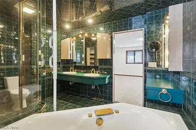 680 Rocky Hollow Drive, Akron, OH 44313 - Photo 13