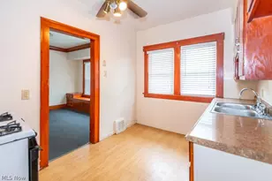 917 Helmsdale Rd, Cleveland Heights, OH 44112 - Photo 13