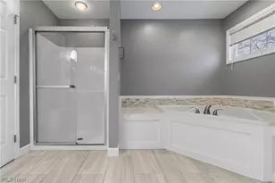 477 Misty Ln, Akron, OH 44321 - Photo 21