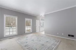 477 Misty Ln, Akron, OH 44321 - Photo 13