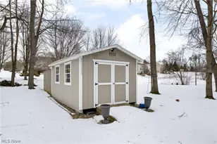 477 Misty Ln, Akron, OH 44321 - Photo 35