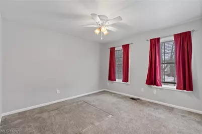 477 Misty Lane, Akron, OH 44321 - Photo 25