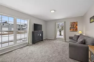 6853 Colonial Dr, Mentor, OH 44060 - Photo 17
