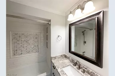 32847 Redwood Boulevard, Avon Lake, OH 44012 - Photo 11