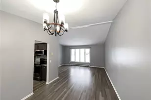 32847 Redwood Blvd, Avon Lake, OH 44012 - Photo 9