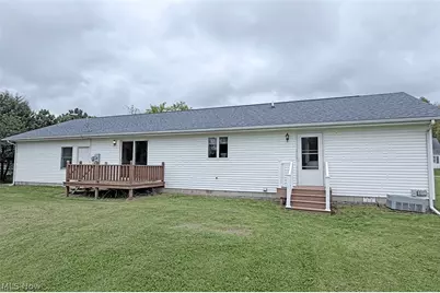 410 Sweet Valley Lane, Kelleys Island, OH 43438 - Photo 9